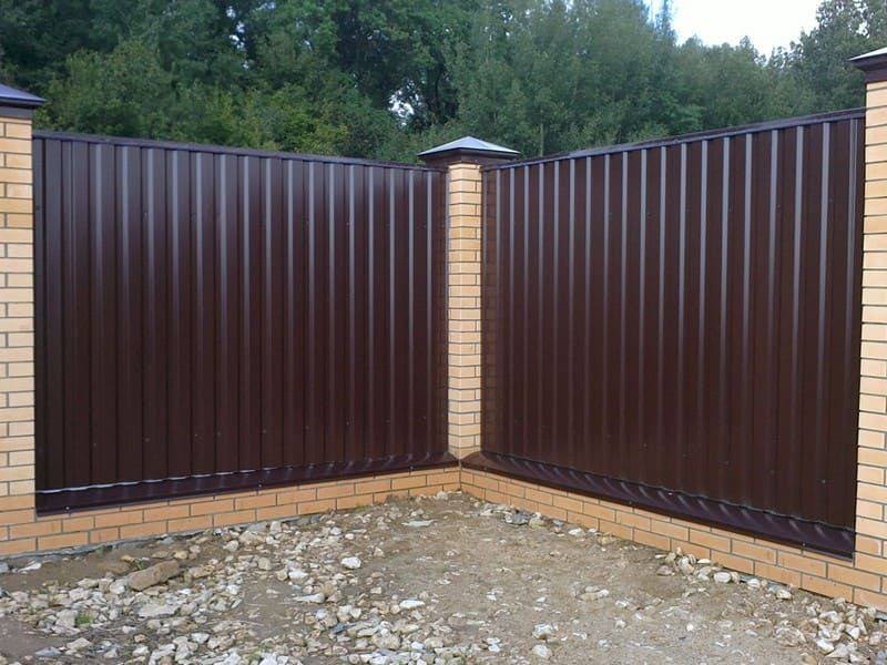 Заборы из профнастила (фото)